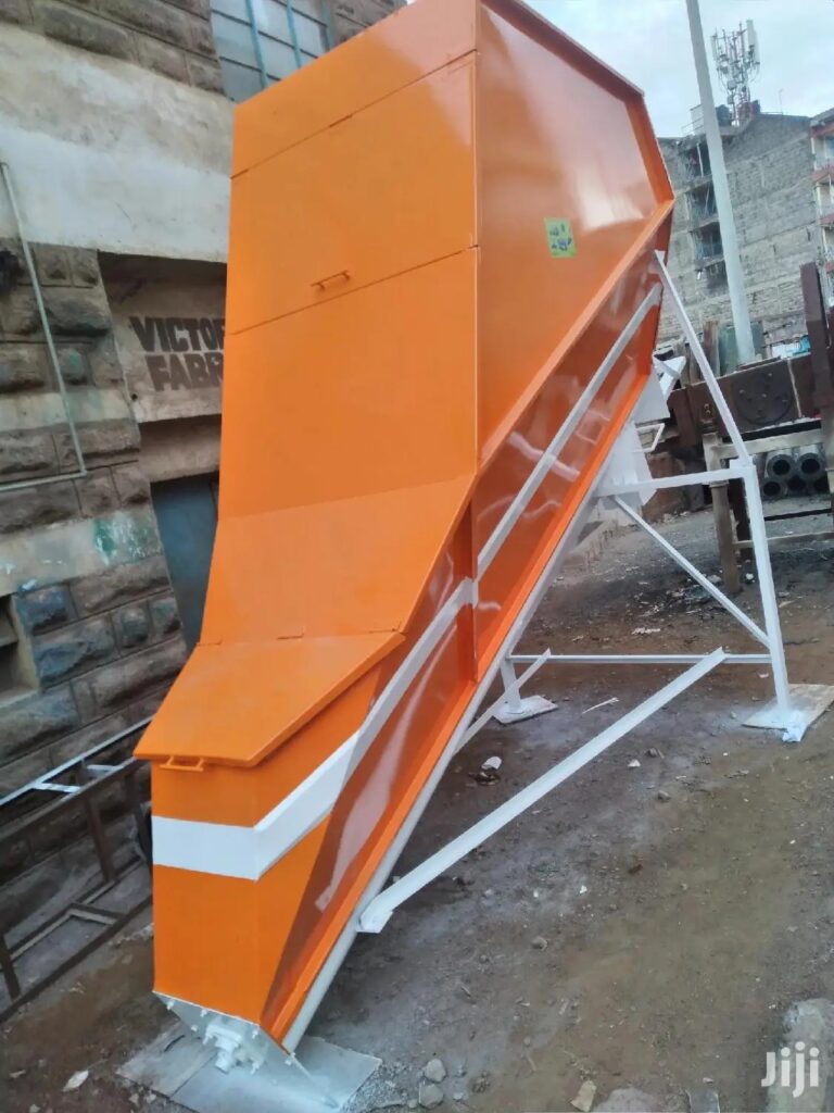animal feed mixer